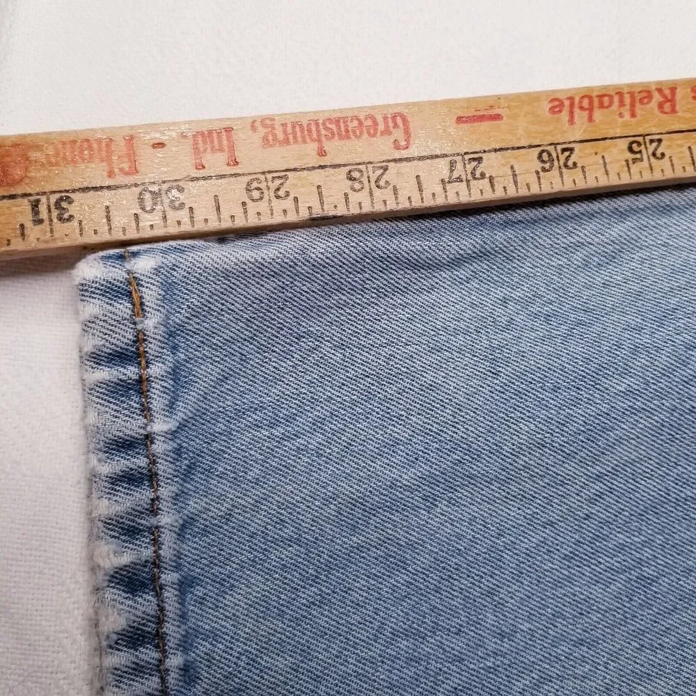 Vtg Levi's 550 Relaxed Fit Denim Jeans 36 X 31 Faded Light Wash Men's Distressed